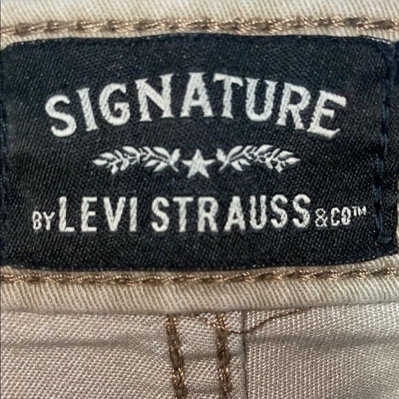 Tan Cargo Shorts with Drawstring Waist and Relaxed Fit - Picture 4 of 9